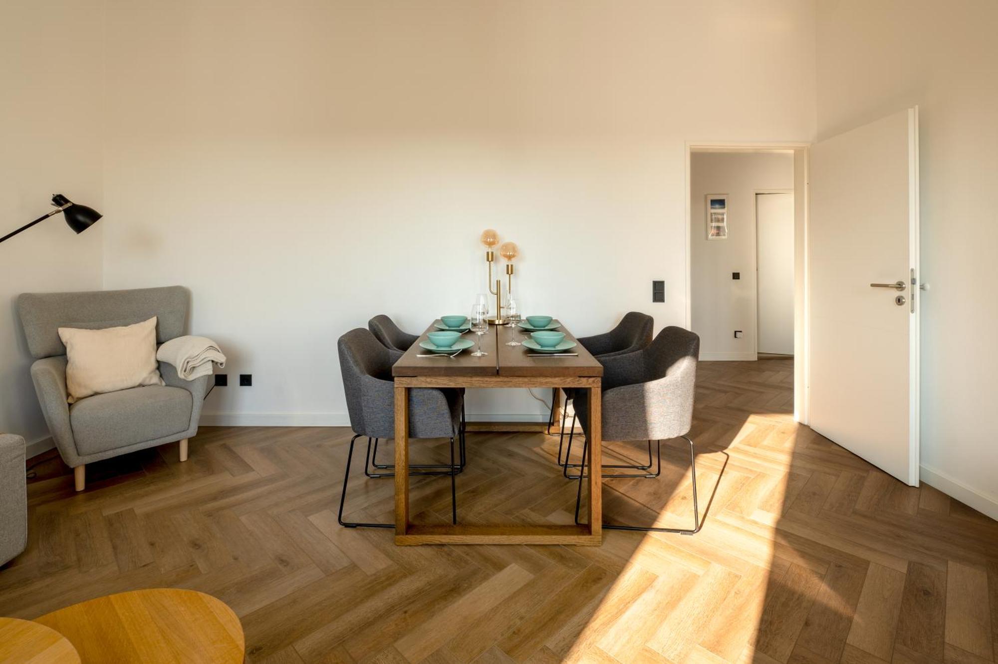 Airport Apartment Fuer 4 - Smart Tv - Kueche - Echarger Hamburgo Exterior foto